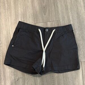 Charcoal Grey Women's Vuori Shorts